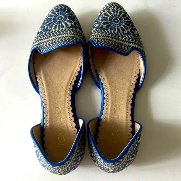 Elegant Restricted Blue Floral and Cream Women's Loafers Flats - Picture 10 of 12